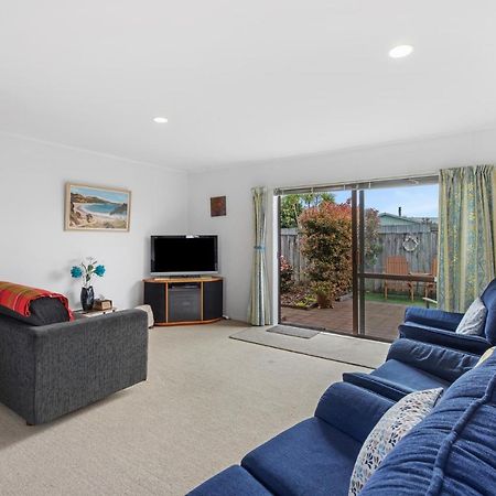 Riviera Casa - Mount Maunganui Holiday Home المظهر الخارجي الصورة