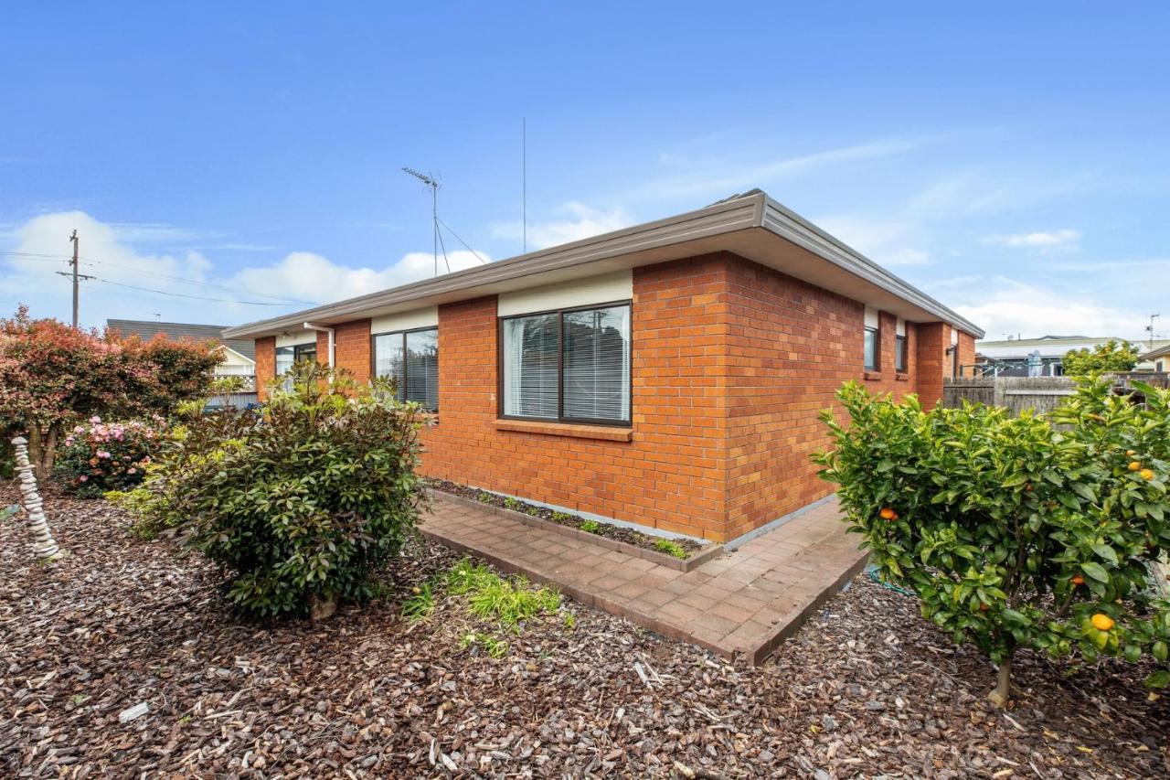 Riviera Casa - Mount Maunganui Holiday Home المظهر الخارجي الصورة