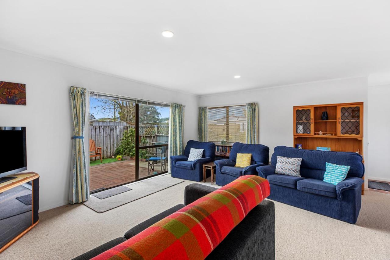 Riviera Casa - Mount Maunganui Holiday Home المظهر الخارجي الصورة