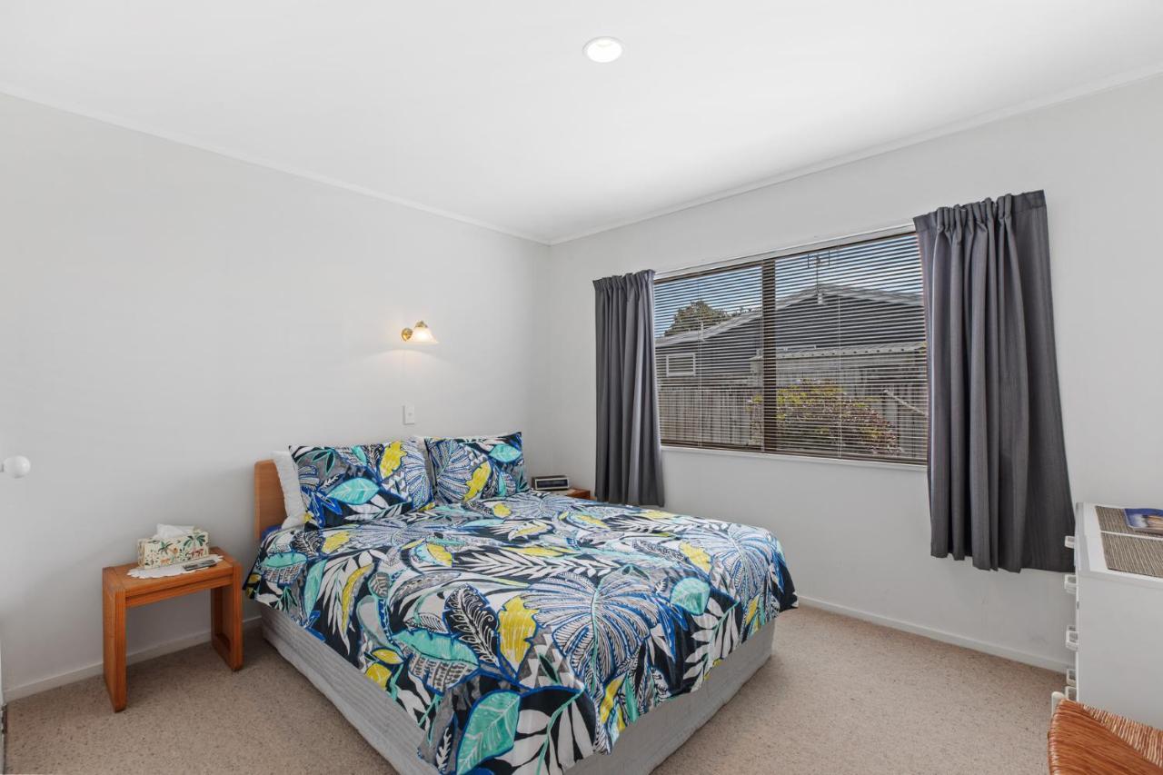 Riviera Casa - Mount Maunganui Holiday Home المظهر الخارجي الصورة